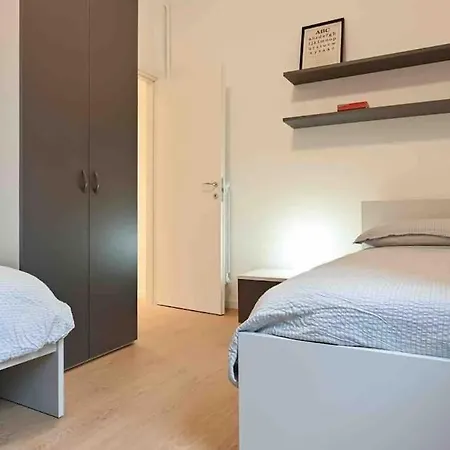 Apartment -free Parking & Wifi- 10 Minuti Dal Centro